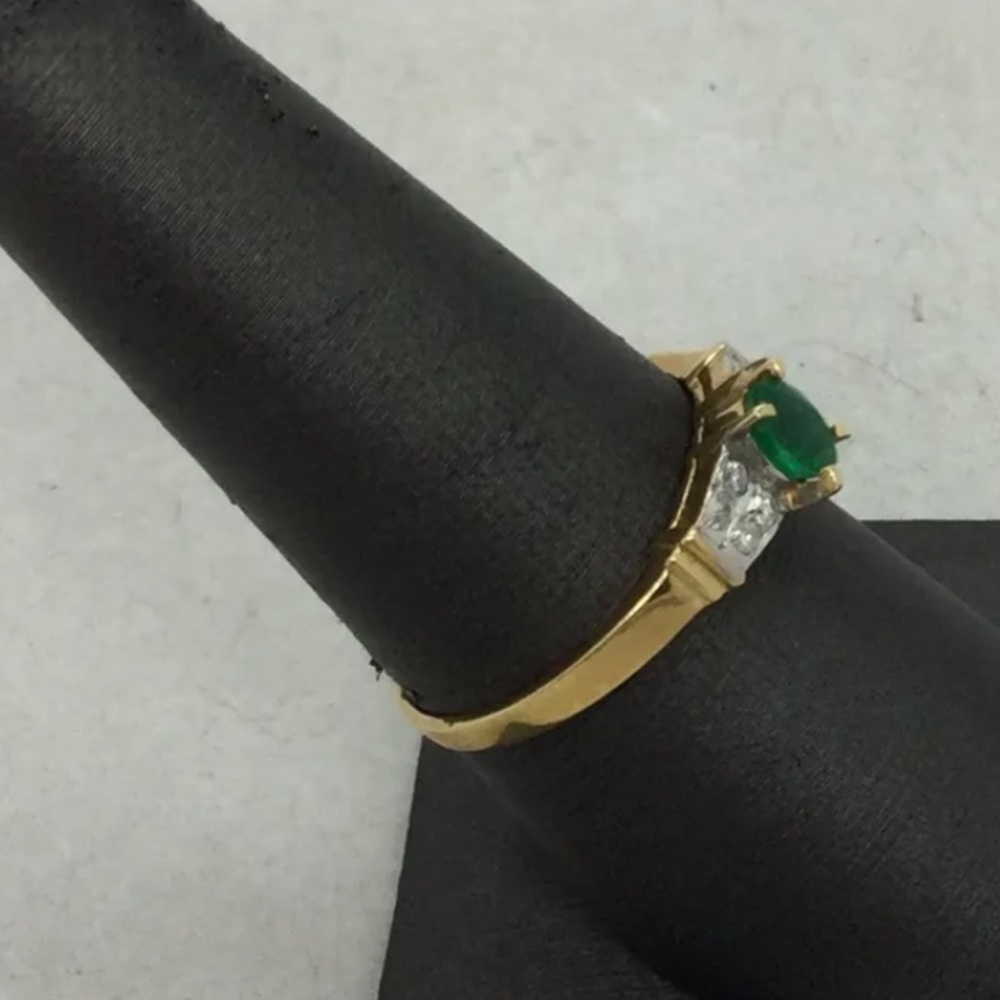 Ring - Picture 6 of 10